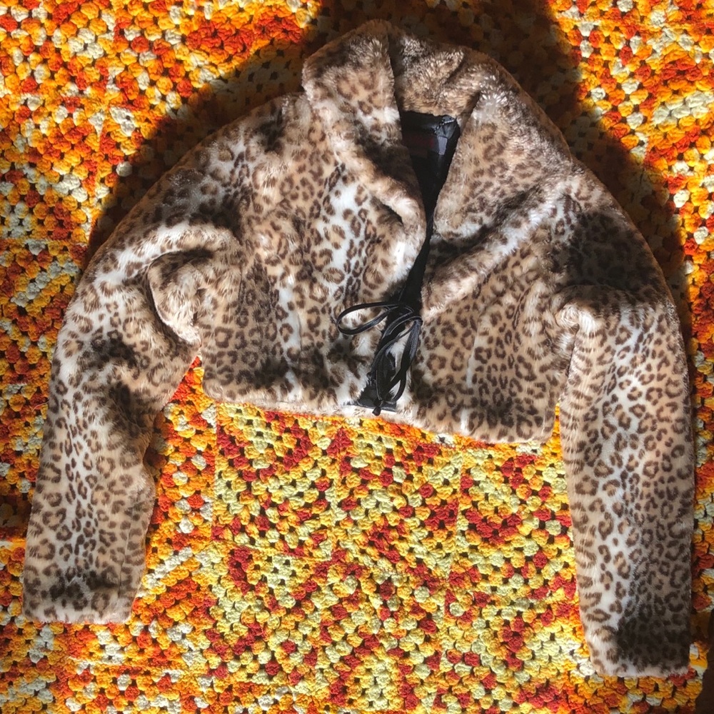 90s vintage cropped leopard coat with silk lining